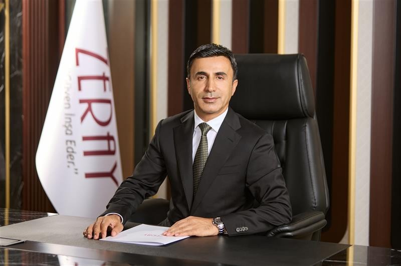 Zeki-Zeray-012.jpg